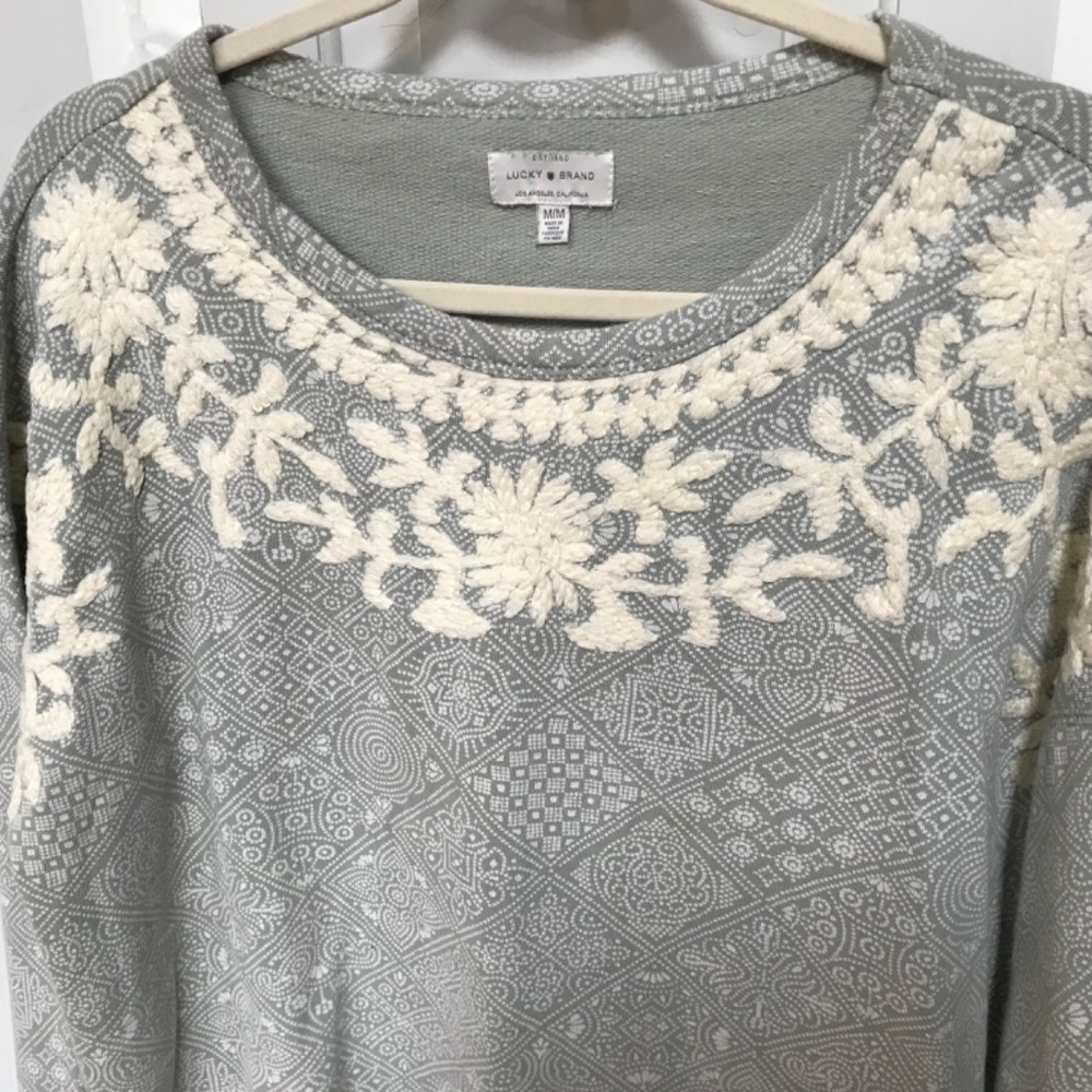 Lucky Brand Sage Green and Cream Long Sleeve Cotton Top - Picture 13 of 16